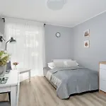 Jasny & Elegancki Typu Z Tarasem By Renters Apartment