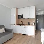 Jasny & Elegancki Typu Z Tarasem By Renters *