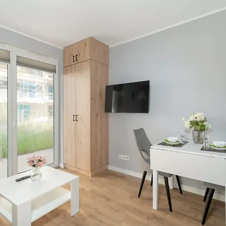 Jasny & Elegancki Typu Z Tarasem By Renters Apartmán Poznaň